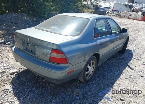 1994 Honda Accord Ex/Ex-R z USA, uszkodzony, nr VIN 1HGCD565XRA060376